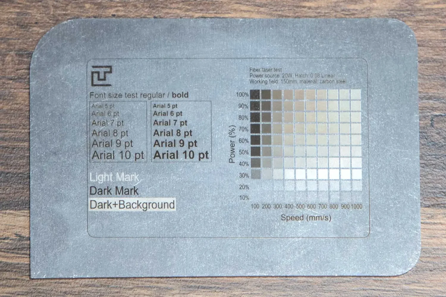 Płytka testowa ze stali węglowej znakowana na laserze fiber