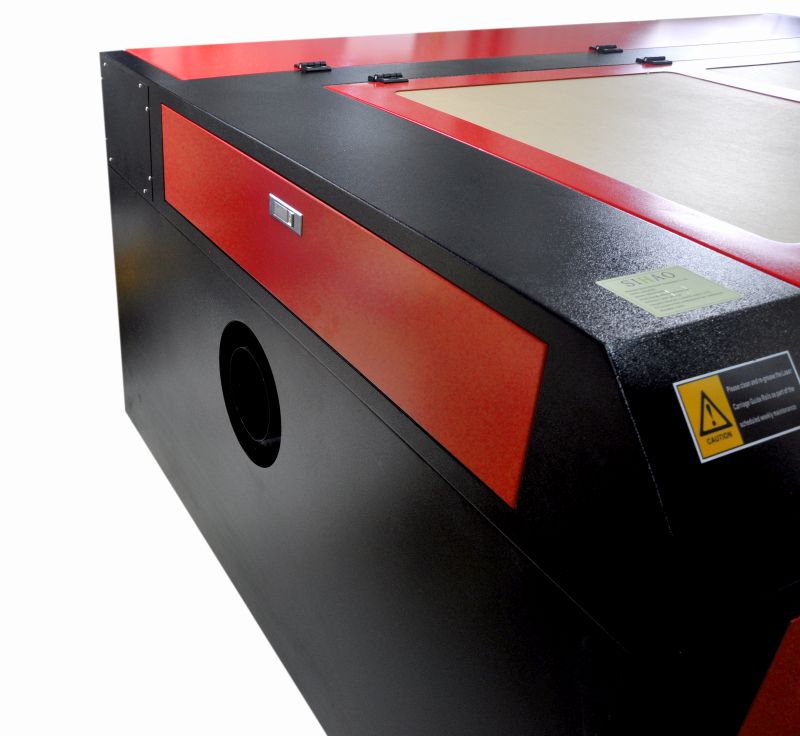 ploter laserowy co2 widok na tylna ścianę obudowy