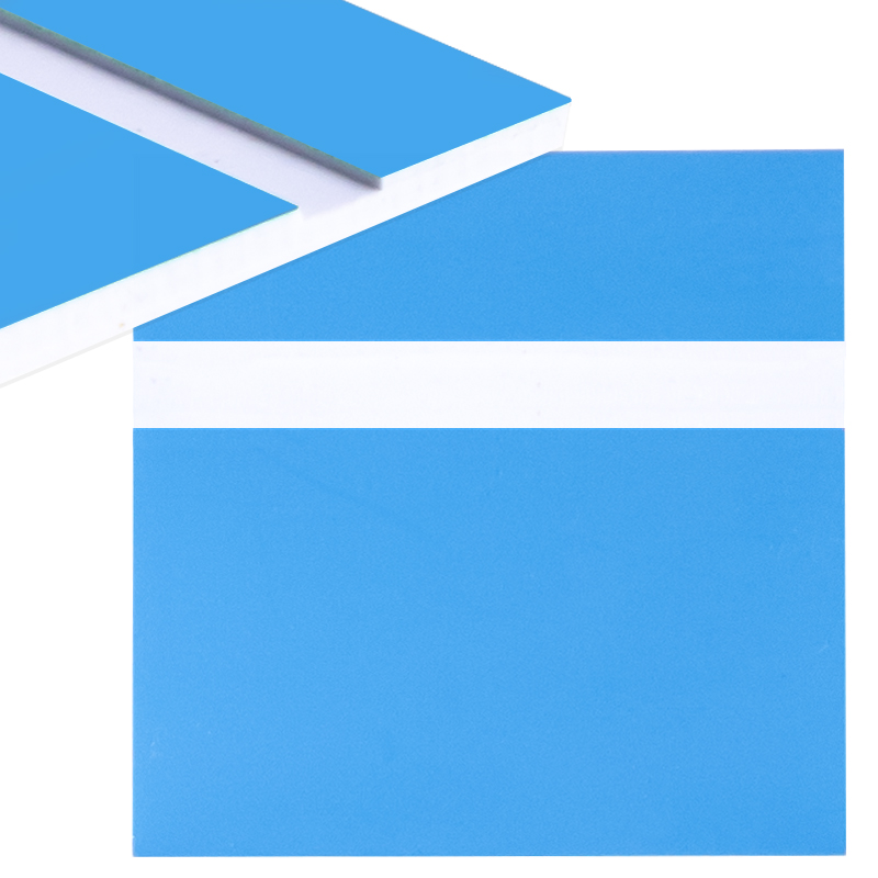 Laminat grawerski w kolorze niebiesko-białym