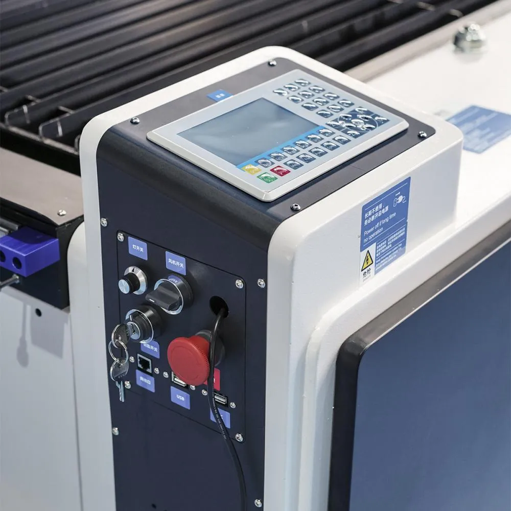 Ploter co2 Jowuey widok na Panel sterowania z wyświetlaczem i przyciskami funkcyjnymi