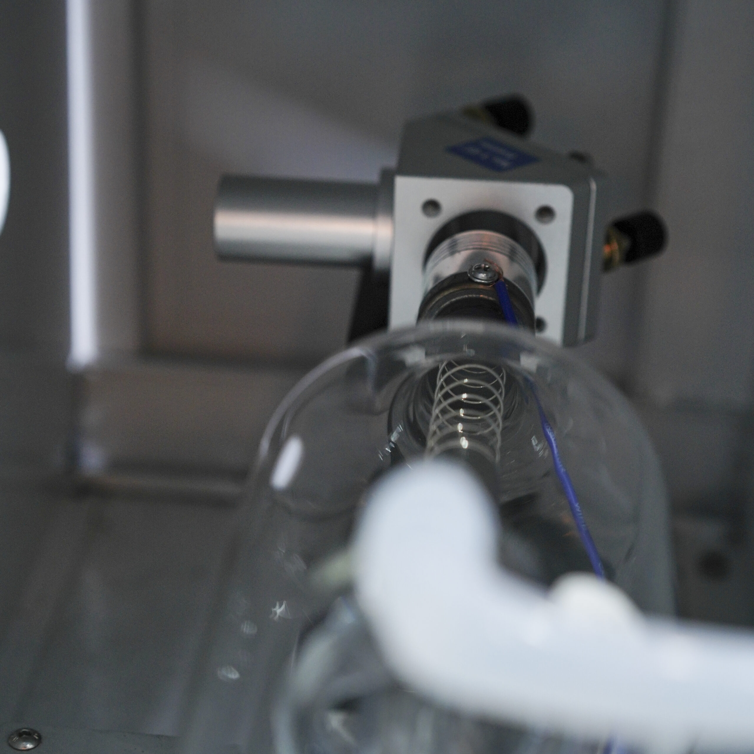 Ploter co2 9060 Jowuey zbliżenie na osłone lustra