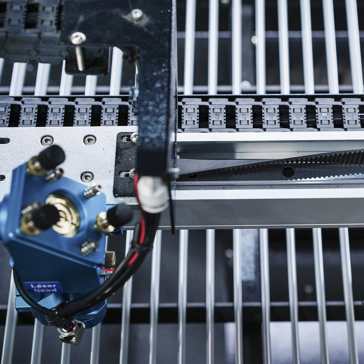 Ploter co2 9060 Jowuey głowica i stół roboczy nożowy